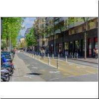 2022-04-27 Radweg Strassenmitte 02.jpg